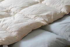 Pas de peluches, pas de plumes ou comment laver une couette en machine avec vos mains