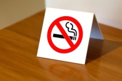 Petits trucs pour éliminer l'odeur de cigarette de la peau, des vêtements, des cheveux, de la pièce, de l'intérieur de la voiture